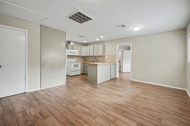 Photo - 6500 Haden Dr