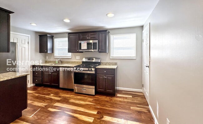 Photo - 588 Catskill Dr