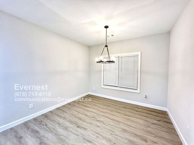 Photo - 2935 Laurel Ln