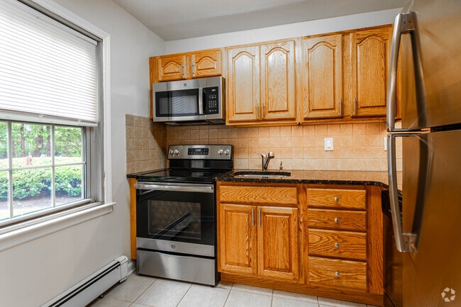 1BR, 1BA - 912SF - Kitchen