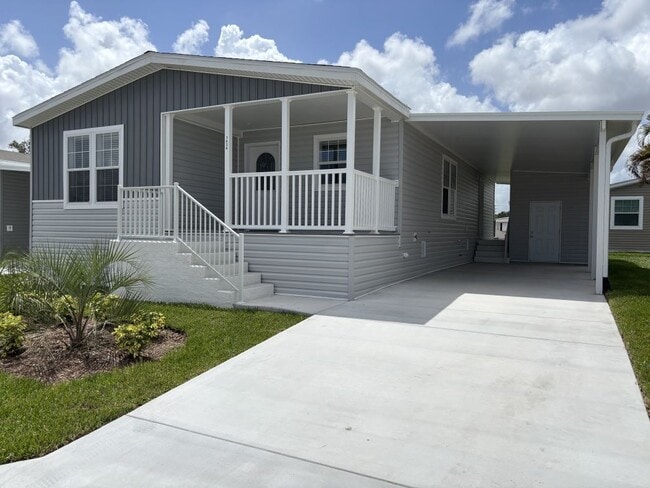 Photo - 7426 43rd Dr N