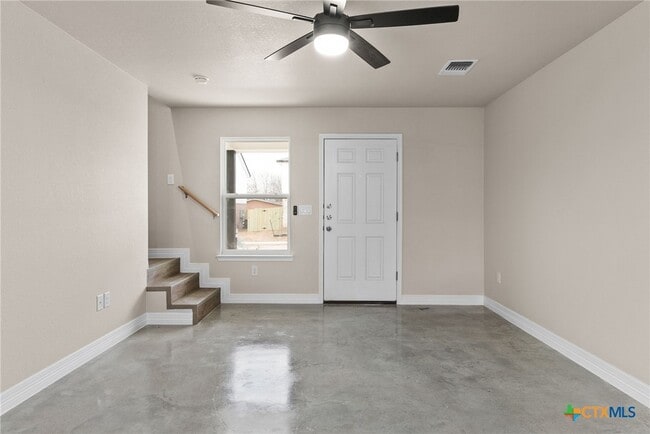 Photo - 803 White Meadow Ln