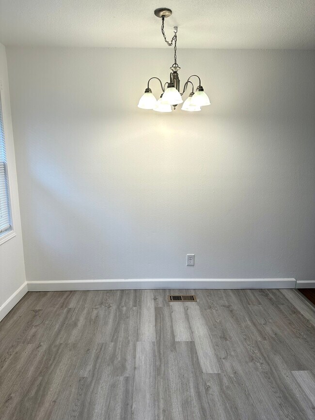 5505 SE Flavel St House House Rental in Portland, OR