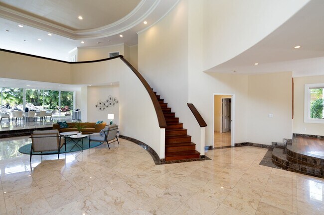 Photo - Portlock Paradise