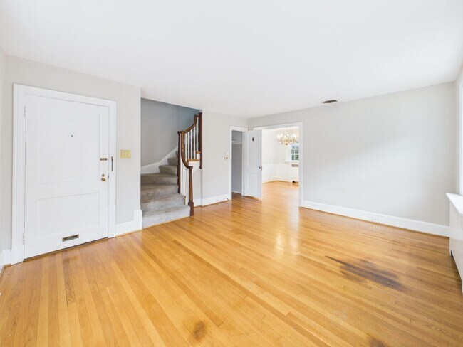 4406 Augusta Ave Unidad West
