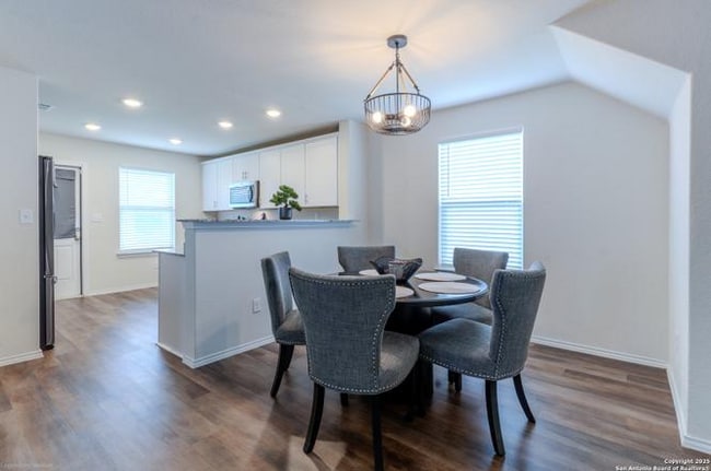 Photo - 5802 Rolling Gln