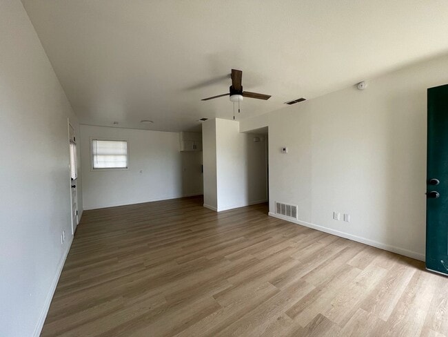 Photo - Cozy City Charm – 3-Bed, 1-Bath Home in La...