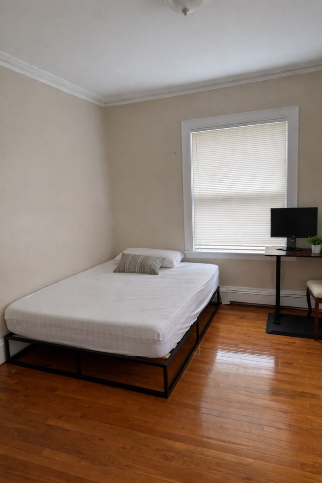 Photo - 23 Creighton St Unit #1