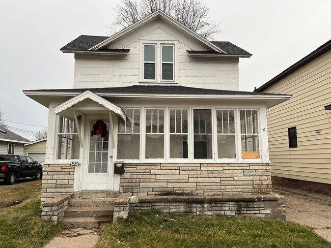 4 Bedroom Single Family Home Merrill!!!! - 4 Bedroom Single Family Home Merrill!!!!