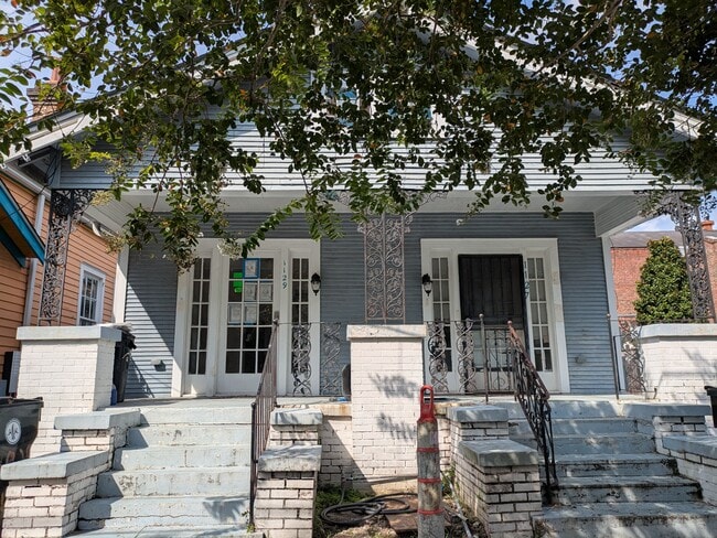 Building Photo - 1127 Saint Andrew St