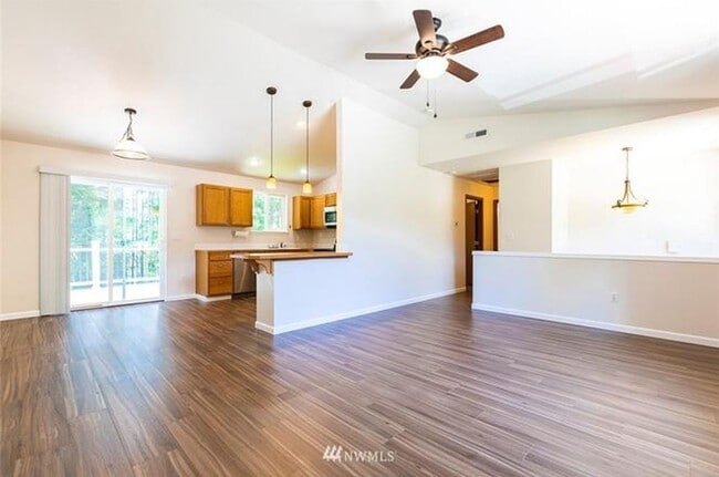 Photo - Spacious 3-Bedroom Home Near Horseshoe Lake