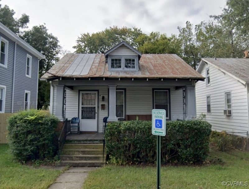 Photo - 613 Pollock St House
