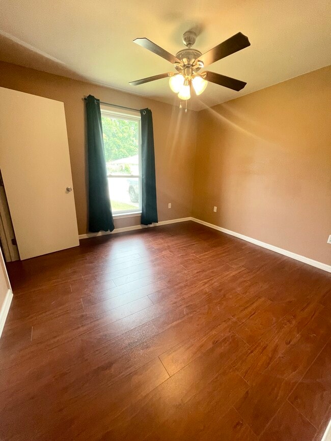 Photo - 16602 Morel Ave