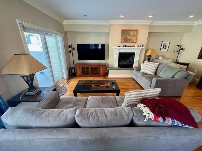 Photo - 79 Fayette St