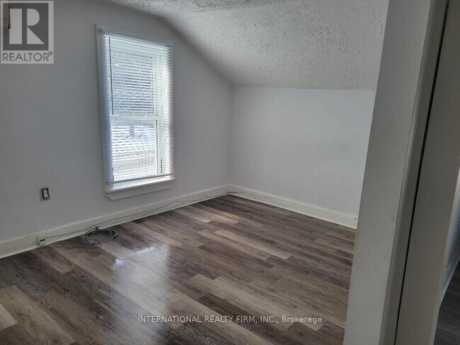 Photo - 113 Trafalgar Rd