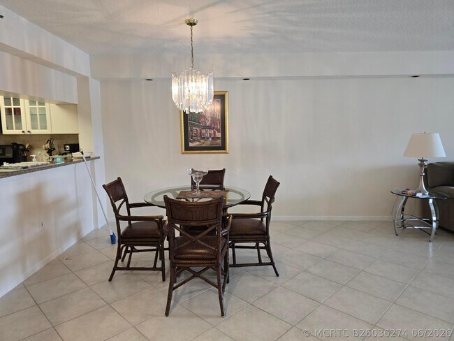 12547 Imperial Isle Dr Unit 304