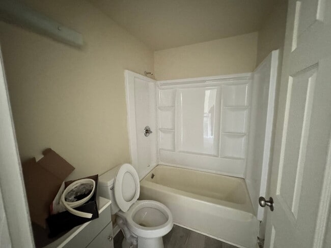 Photo - 1105 W 4th St Unidad 3