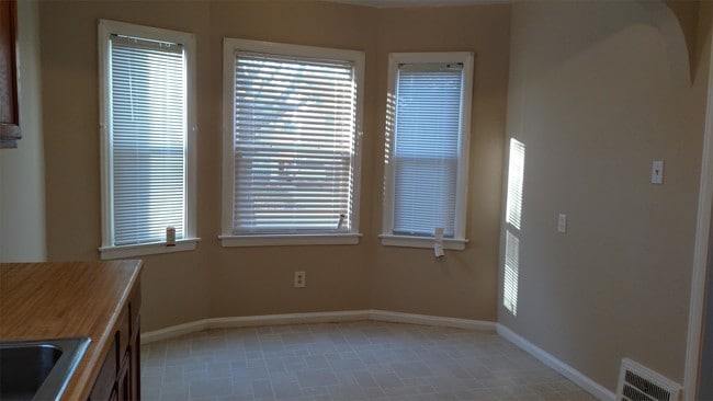 Photo - 25650 W Outer Dr Casa