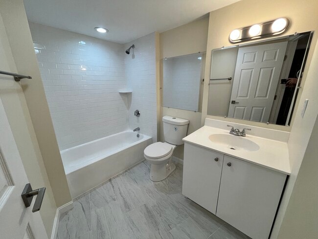 Photo - 17 Bow St Unidad 21