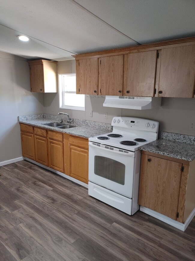 Photo - 30 Cambridge Dr