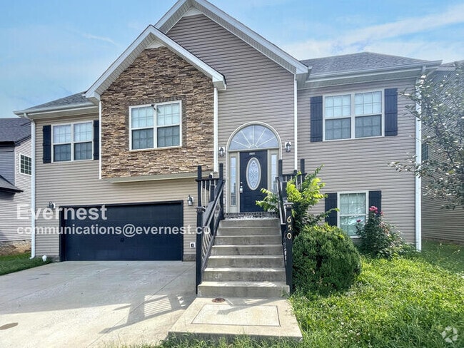 Building Photo - 650 Fox Hound Dr Rental