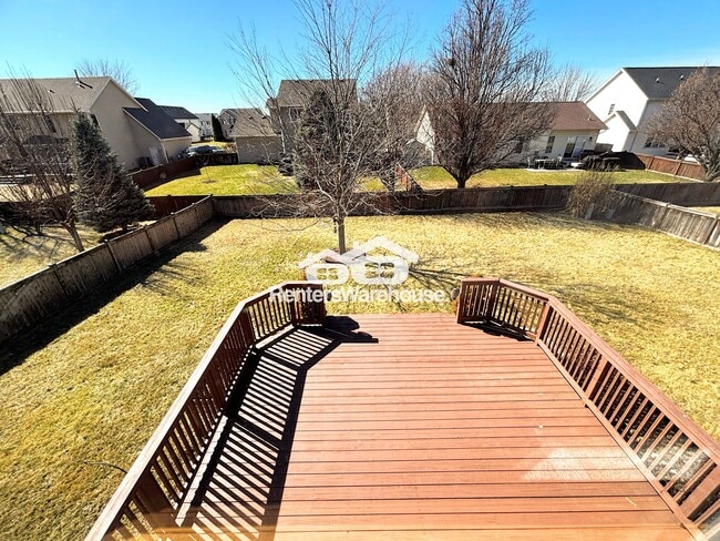Photo - 330 NE Cardinal Ln