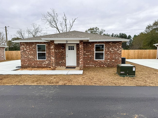 Photo - 130 East Ave