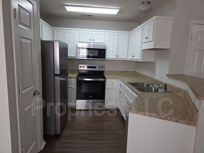 Photo - 769 Barrington Woods Cove