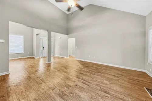 Photo - 228 Meadow Point