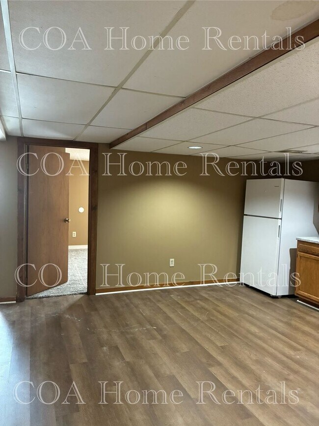 Photo - Spring Ave Unit 100