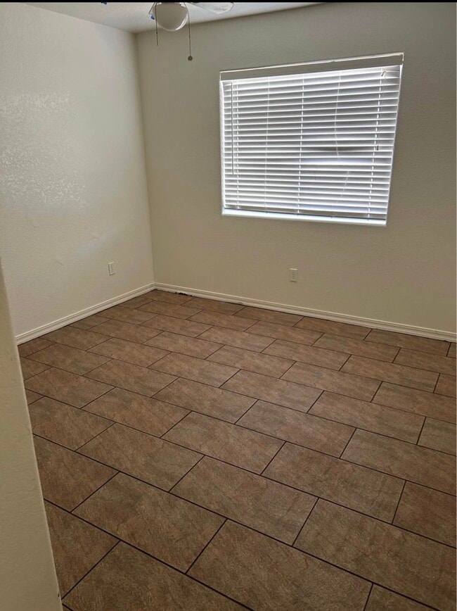 Photo - 10733 Garibaldi Dr