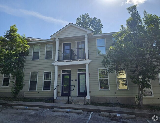 Building Photo - 1417 Pullen Rd Unit 204 Rental