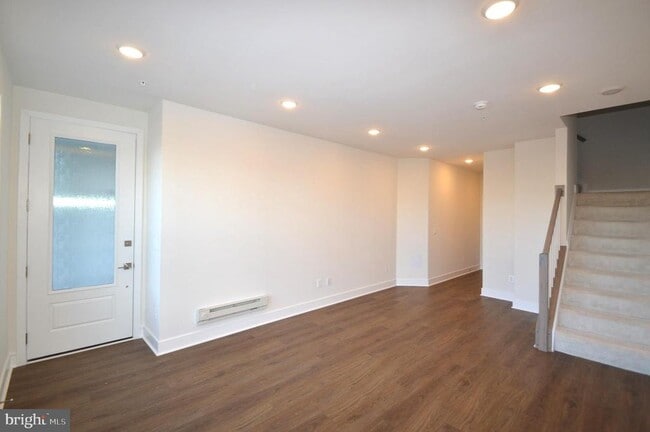 Photo - 21838 Beckhorn Sta Ter