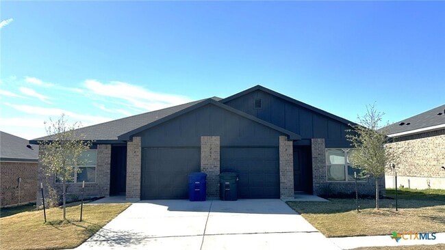 Building Photo - 1209 Lehmann Dr