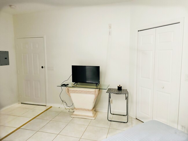 8944 Sandshot Ct Unit 4912 Side B