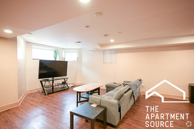 Building Photo - 665 W Cornelia Ave Unit G Rental