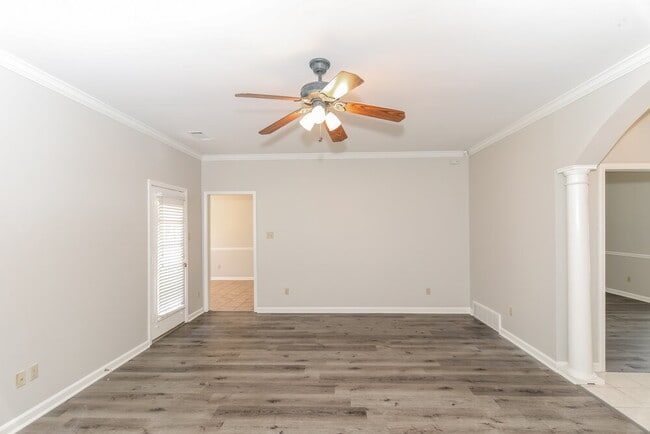 Photo - 5033 Thornebrook Cove