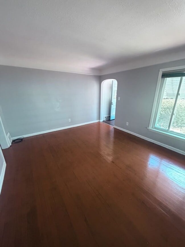 Photo - A Single family home with Garage in Garfield Heights