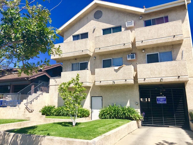 Apartments For Rent In Hollywood Ca Forrent Photo 422 N Oxford Ave Unit 8