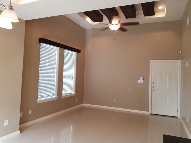 Photo - 1428 Leann Rimes Rd Unit B