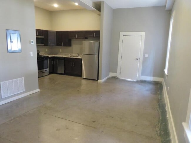 Photo - 421 Brady St Unidad 2