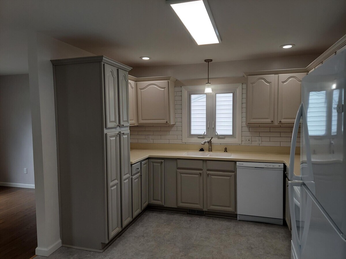 Photo - 28 Spier Ave