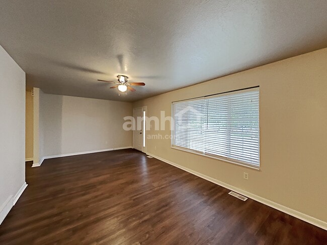 Photo - 845 Grove Creek Dr