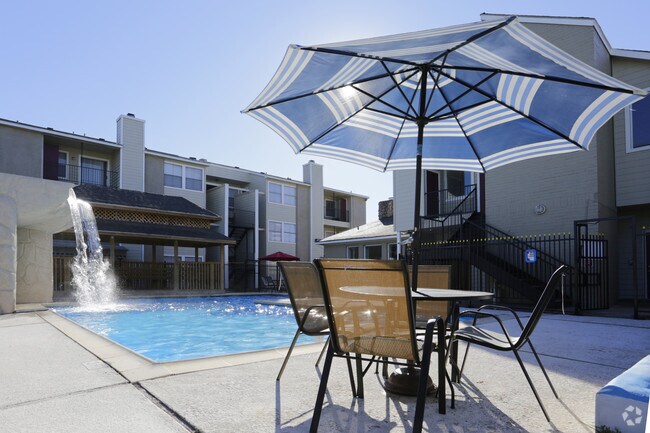 Building Photo - Falls of Wilcrest