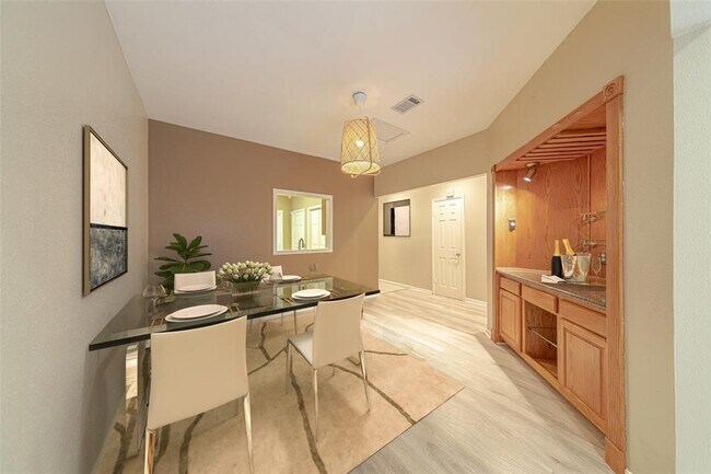 Photo - 2444 Bering Dr Unit 2444