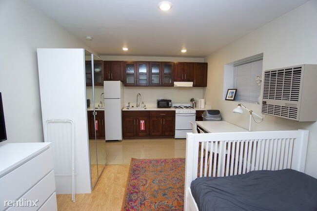 Studio 1 Bath Apartment Warring Unit Apt 100 Rental For Rent In Studio 1 Bath Apartment Warring