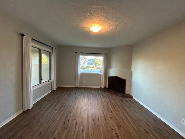 Photo - Maple Park 3BR/ 2BA Home For Rent!