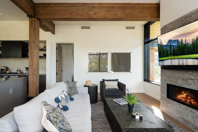 Photo - 4 Boathouse Way Unit ID1255685P