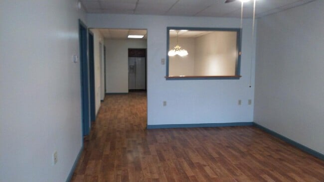 living room - 150 Leonard St Unit 5