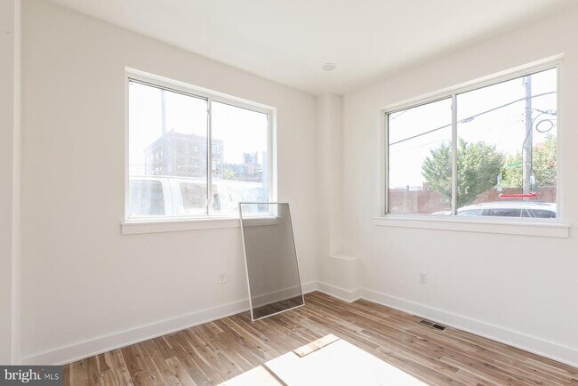 1431 Brown St Unit 2